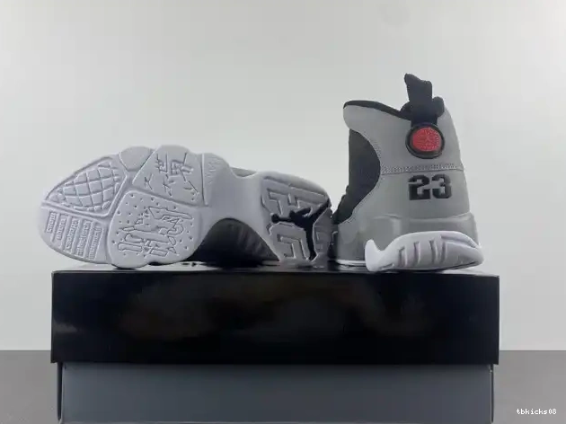 Reps TBkick Grey Retro 9 Particle CT8019-060 Jordan 0521